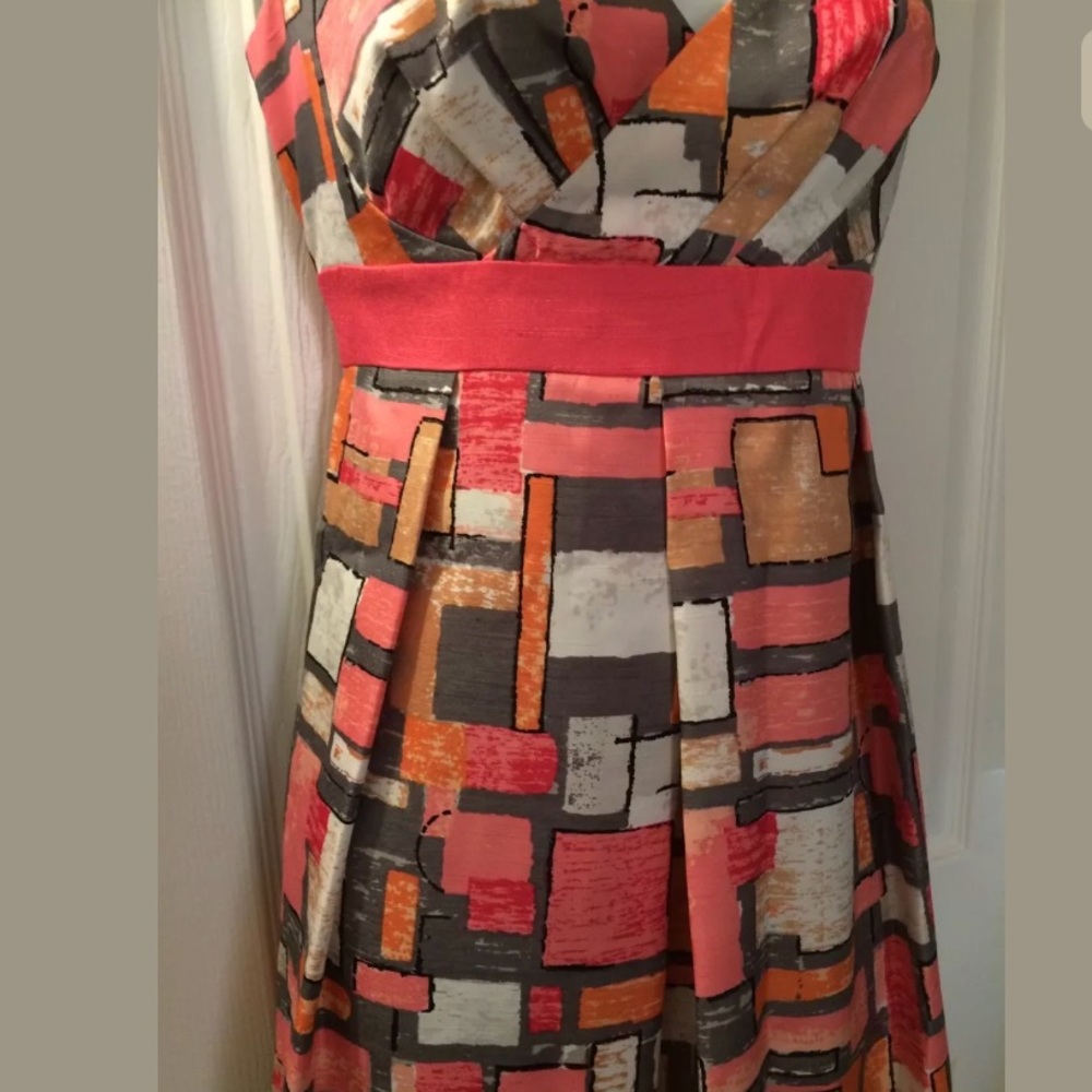 New JESSICA SIMPSON Geo Print Dress Coral Gray Sweetheart Neckline Pink Pin Up - Picture 5 of 8
